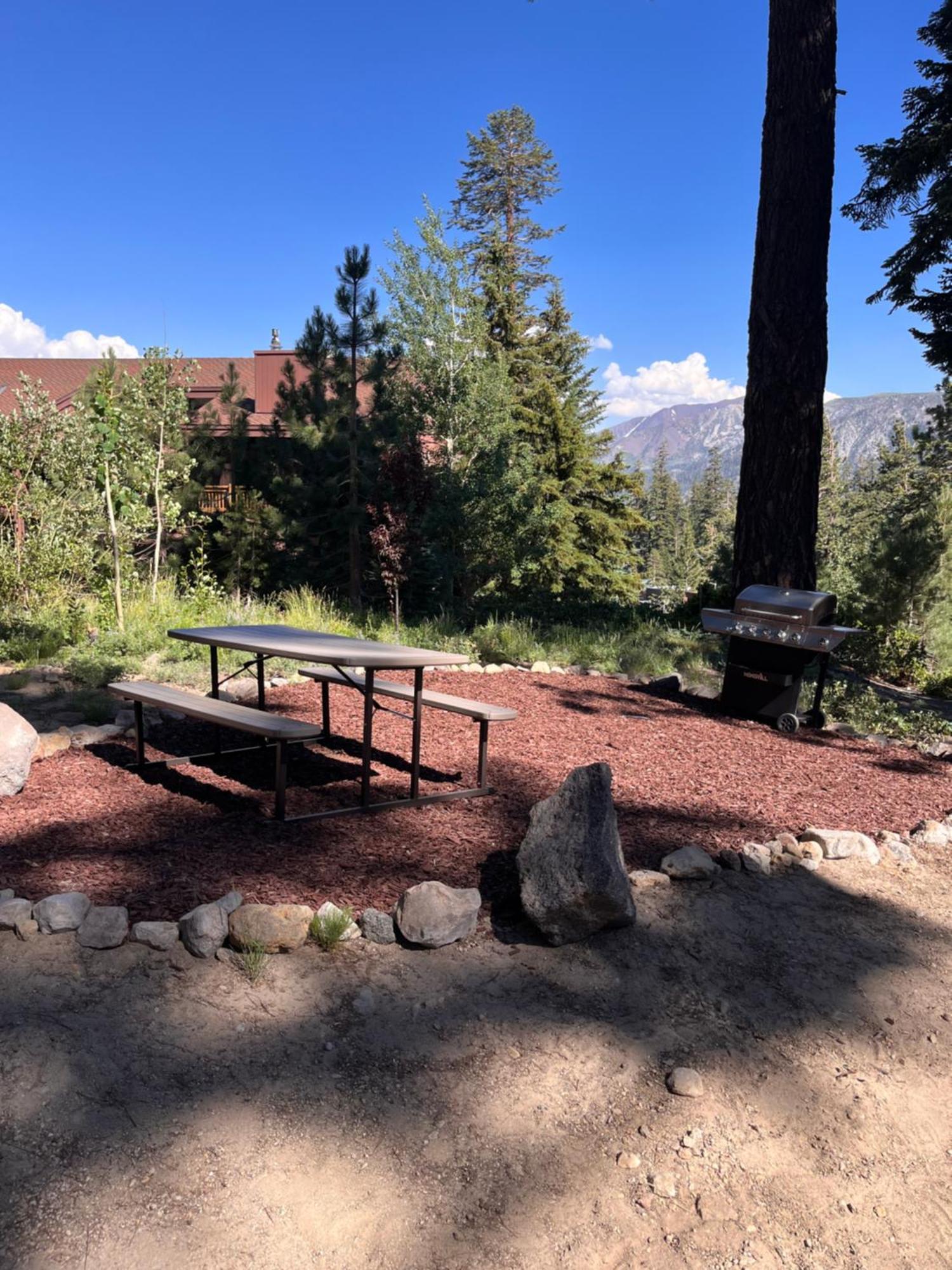 Tastefully Remodeled Condo At Mammoth Ski & Racquet Club, Hot Tub, Garage, 10 Min Walk To Ski Lifts Mammoth Lakes Eksteriør billede