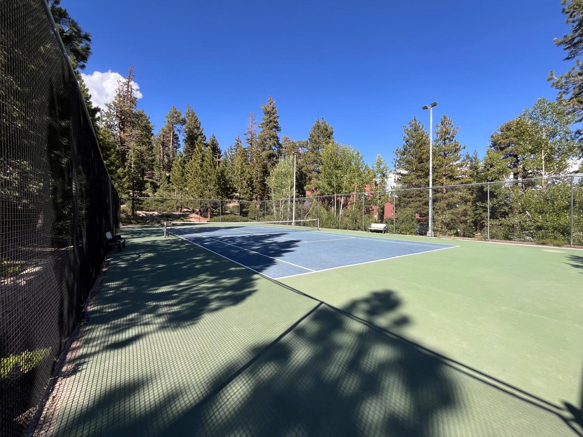 Tastefully Remodeled Condo At Mammoth Ski & Racquet Club, Hot Tub, Garage, 10 Min Walk To Ski Lifts Mammoth Lakes Eksteriør billede