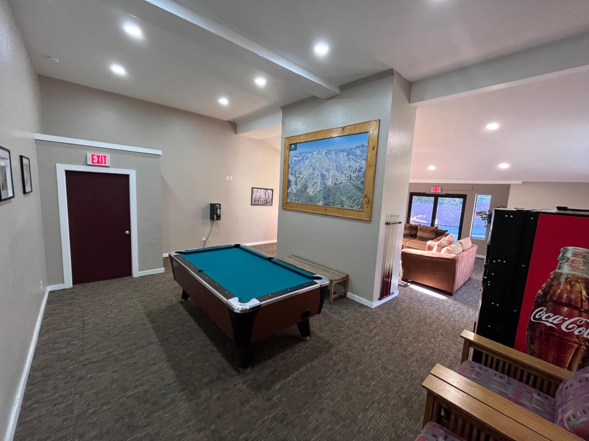 Tastefully Remodeled Condo At Mammoth Ski & Racquet Club, Hot Tub, Garage, 10 Min Walk To Ski Lifts Mammoth Lakes Eksteriør billede