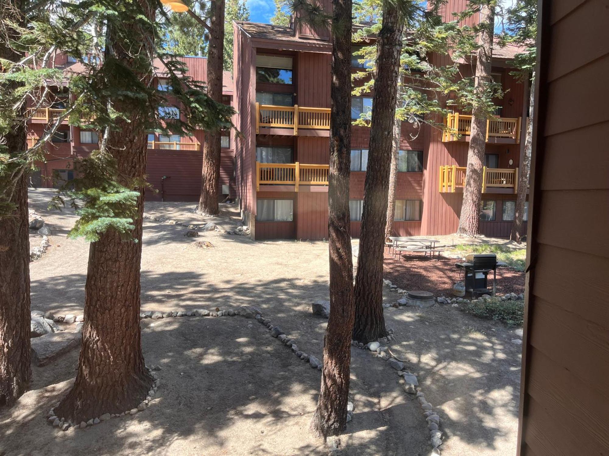 Tastefully Remodeled Condo At Mammoth Ski & Racquet Club, Hot Tub, Garage, 10 Min Walk To Ski Lifts Mammoth Lakes Eksteriør billede