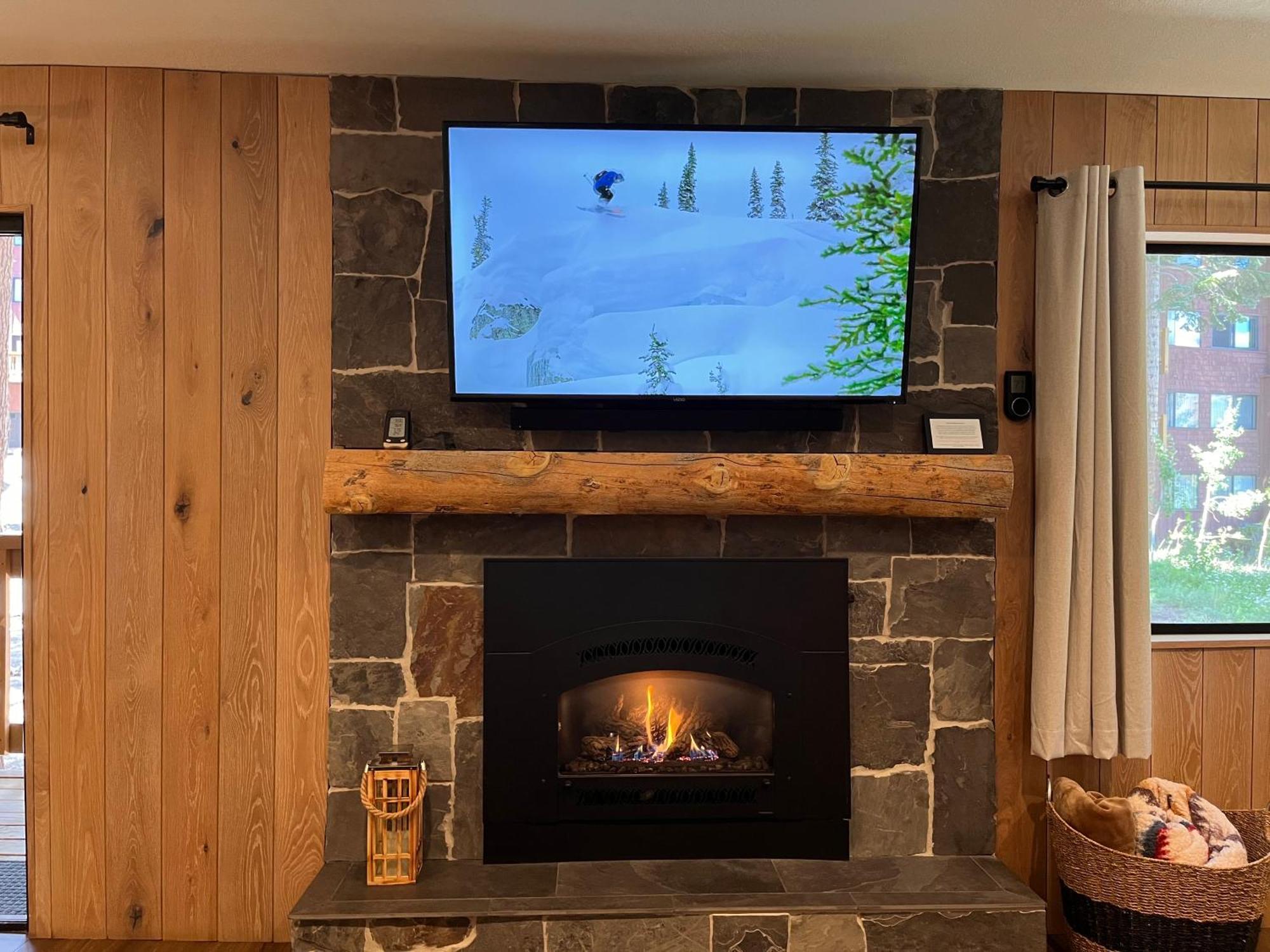 Tastefully Remodeled Condo At Mammoth Ski & Racquet Club, Hot Tub, Garage, 10 Min Walk To Ski Lifts Mammoth Lakes Eksteriør billede
