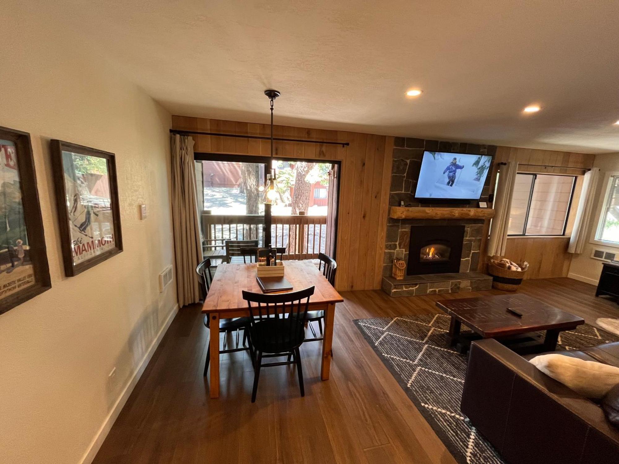 Tastefully Remodeled Condo At Mammoth Ski & Racquet Club, Hot Tub, Garage, 10 Min Walk To Ski Lifts Mammoth Lakes Eksteriør billede