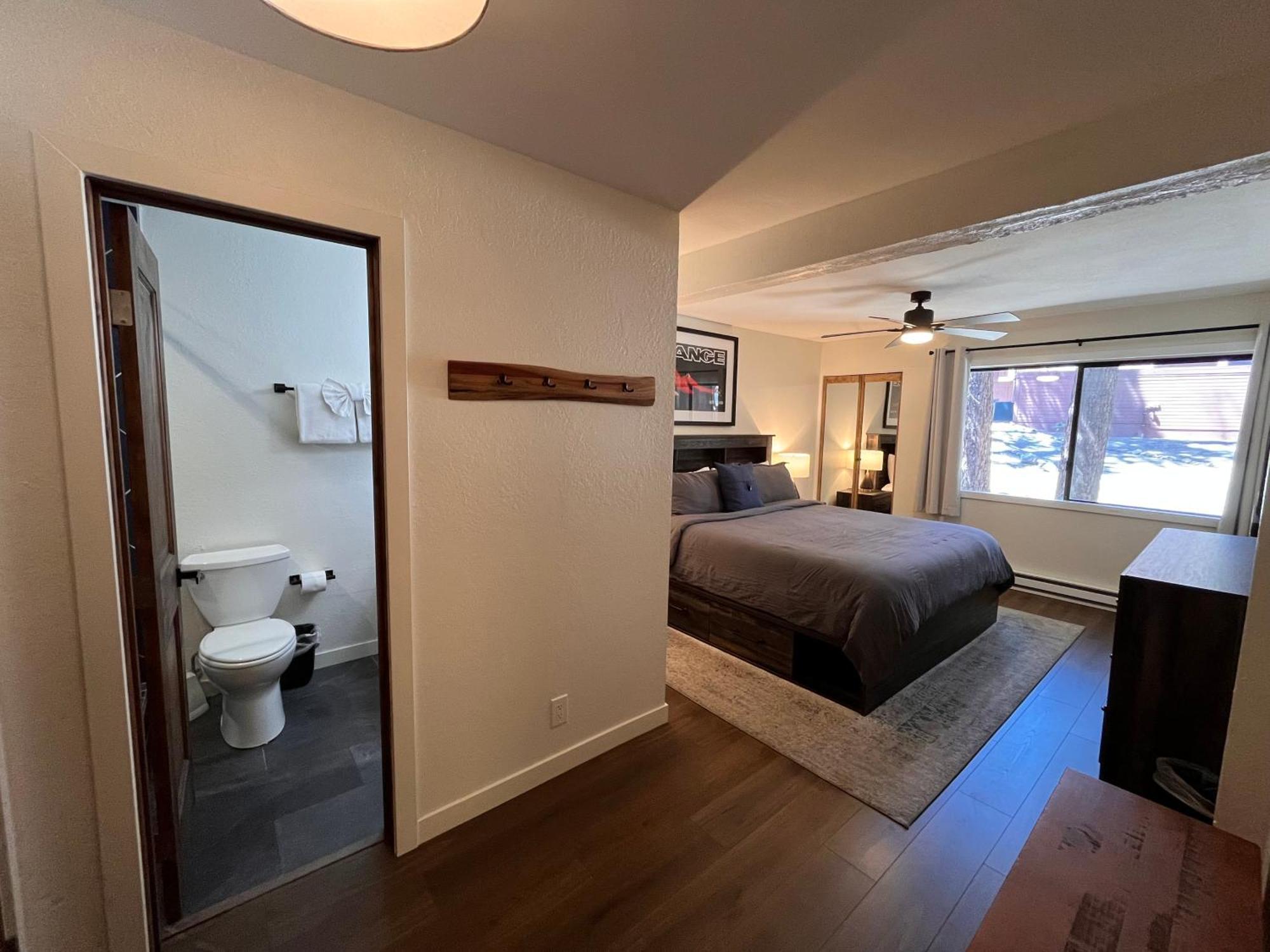 Tastefully Remodeled Condo At Mammoth Ski & Racquet Club, Hot Tub, Garage, 10 Min Walk To Ski Lifts Mammoth Lakes Eksteriør billede