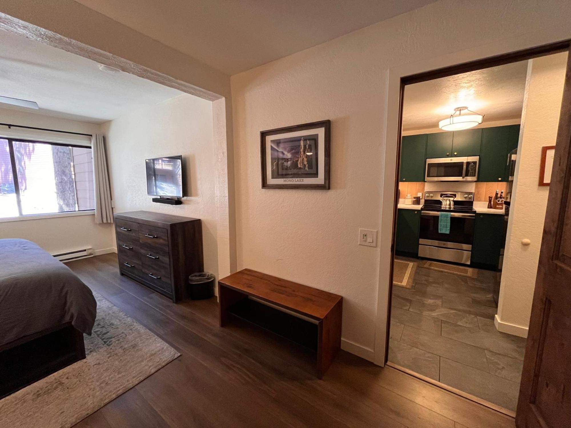 Tastefully Remodeled Condo At Mammoth Ski & Racquet Club, Hot Tub, Garage, 10 Min Walk To Ski Lifts Mammoth Lakes Eksteriør billede