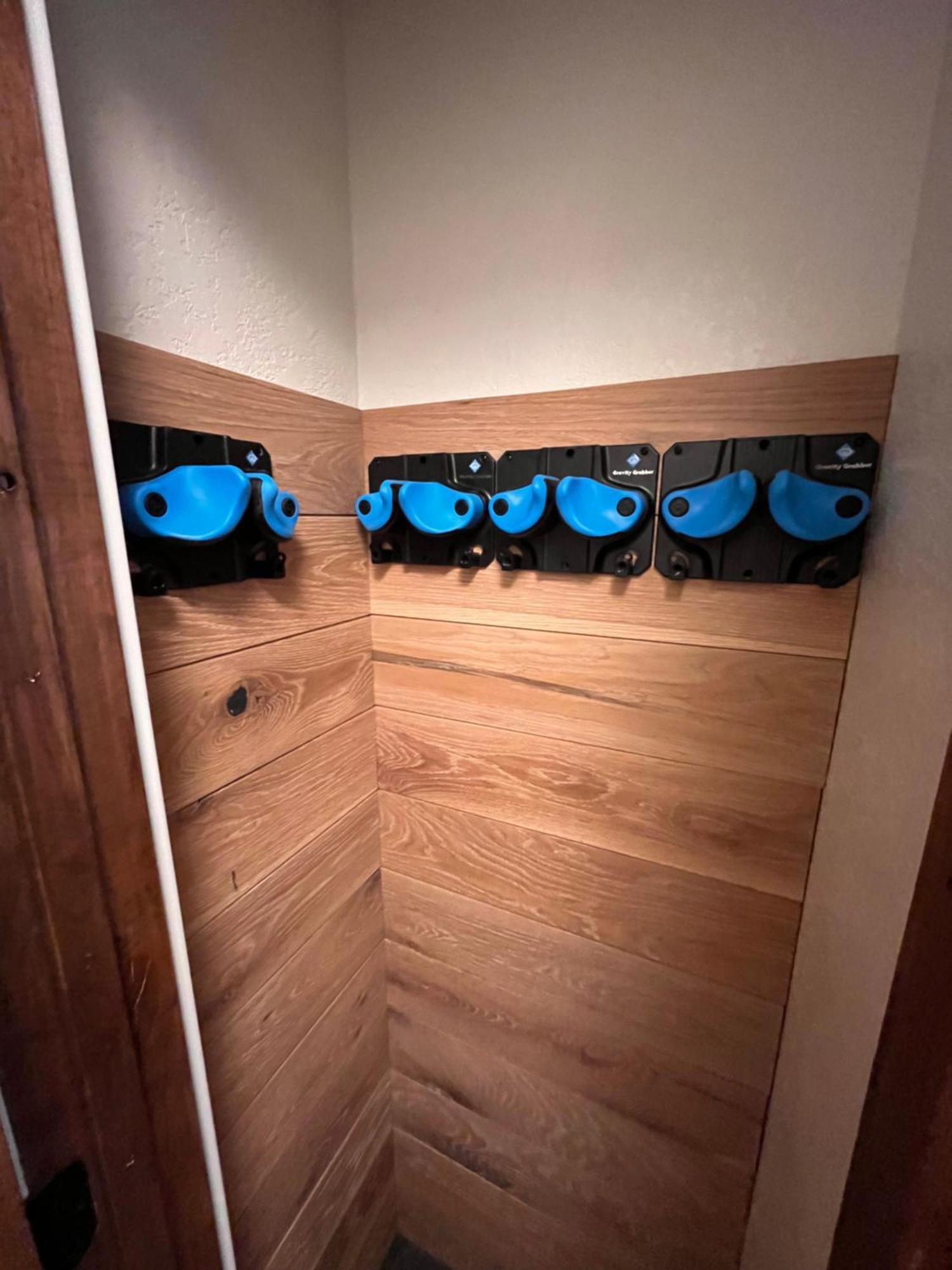 Tastefully Remodeled Condo At Mammoth Ski & Racquet Club, Hot Tub, Garage, 10 Min Walk To Ski Lifts Mammoth Lakes Eksteriør billede