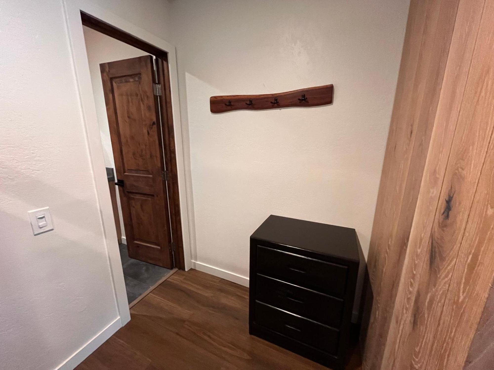 Tastefully Remodeled Condo At Mammoth Ski & Racquet Club, Hot Tub, Garage, 10 Min Walk To Ski Lifts Mammoth Lakes Eksteriør billede